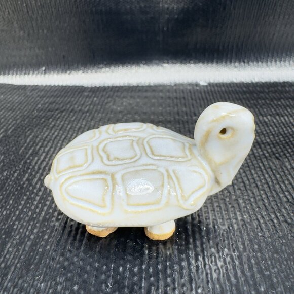 Vintage Hand Made Pottery Stoneware Turtle Figurine Small Figure Hand Crafted - Picture 11 of 11